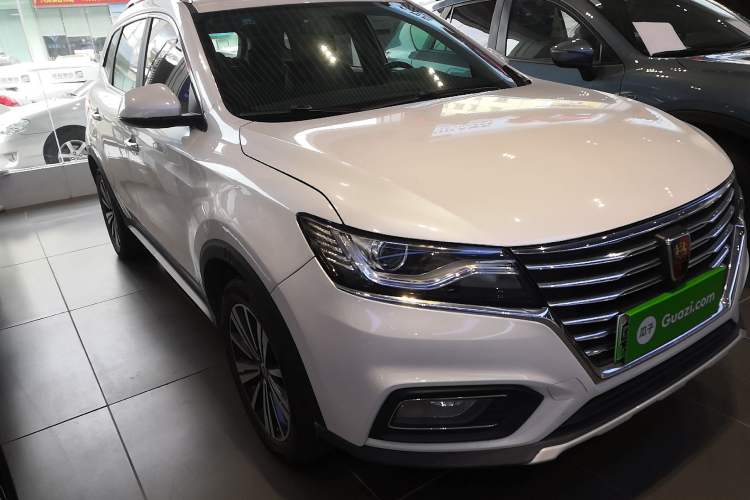 Used Roewe RX5 New Energy 2018 eRX5 50T Hybrid Luxury Edition Front Right 45 Deg