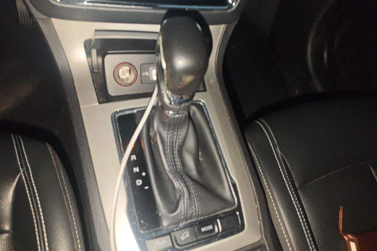 Used Roewe RX5 New Energy 2018 eRX5 50T Hybrid Luxury Edition Gear Lever