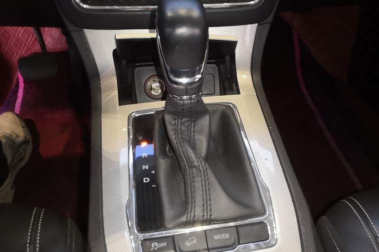 Used Roewe RX5 New Energy 2018 eRX5 50T Hybrid Luxury Edition Gear Lever