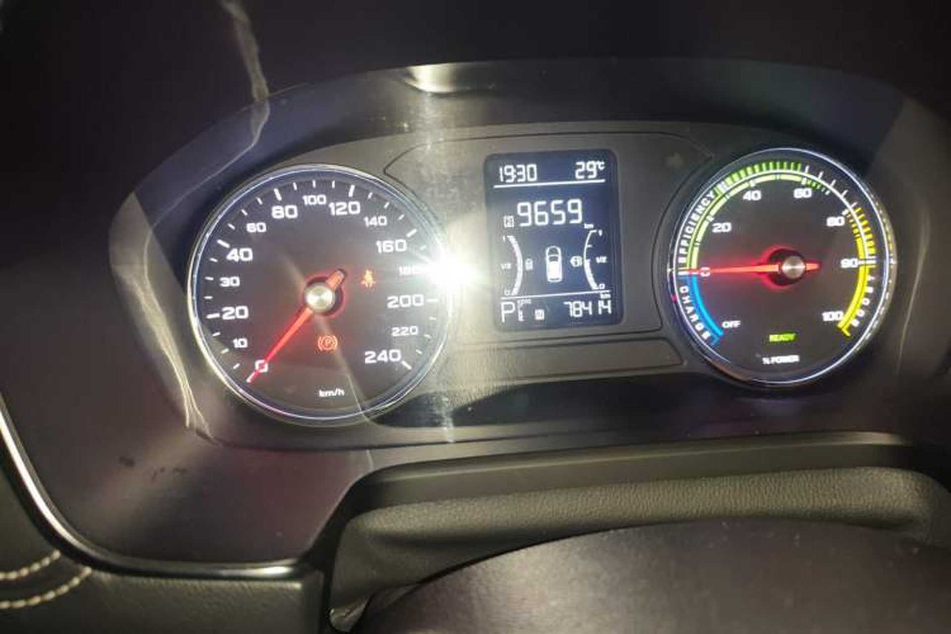 Used Roewe RX5 New Energy 2018 eRX5 50T Hybrid Luxury Edition Instrument Cluster