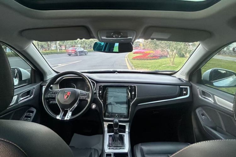Used Roewe RX5 New Energy 2018 eRX5 50T Hybrid Luxury Edition Interior 2