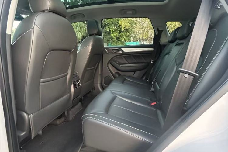 Used Roewe RX5 New Energy 2018 eRX5 50T Hybrid Luxury Edition Interior 4