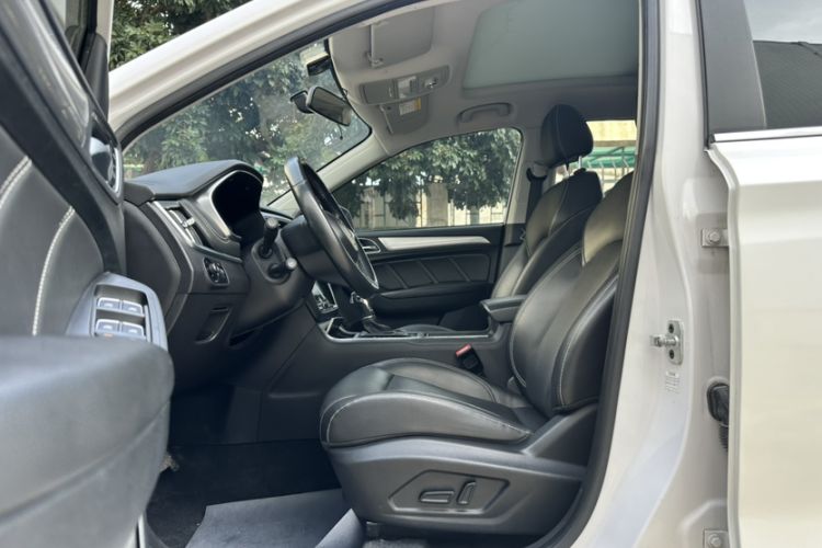 Used Roewe RX5 New Energy 2018 eRX5 50T Hybrid Luxury Edition Left Front Seat