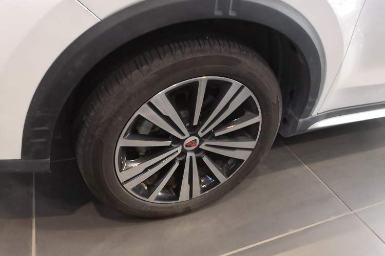 Used Roewe RX5 New Energy 2018 eRX5 50T Hybrid Luxury Edition Left Front Wheel Hub