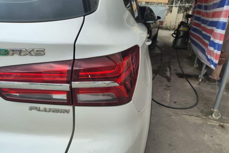 Used Roewe RX5 New Energy 2018 eRX5 50T Hybrid Luxury Edition Right Rear Taillight