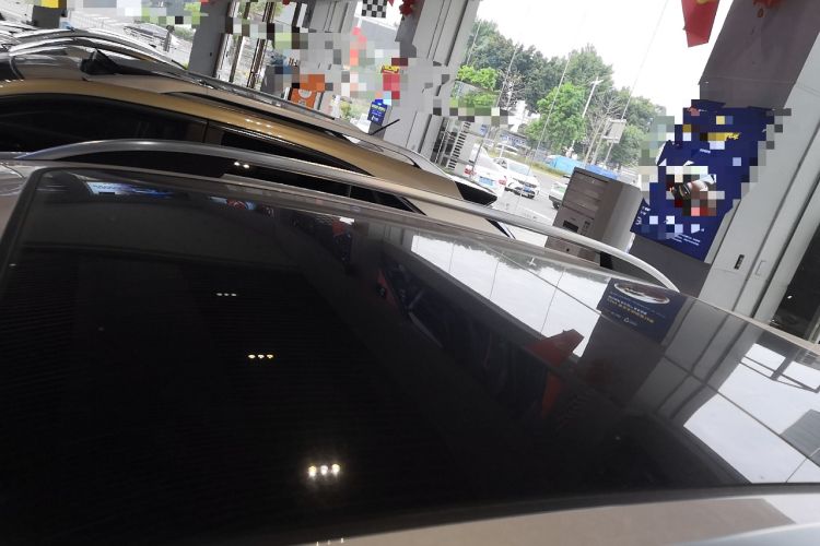 Used Roewe RX5 New Energy 2018 eRX5 50T Hybrid Luxury Edition Roof