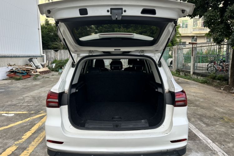 Used Roewe RX5 New Energy 2018 eRX5 50T Hybrid Luxury Edition Trunk