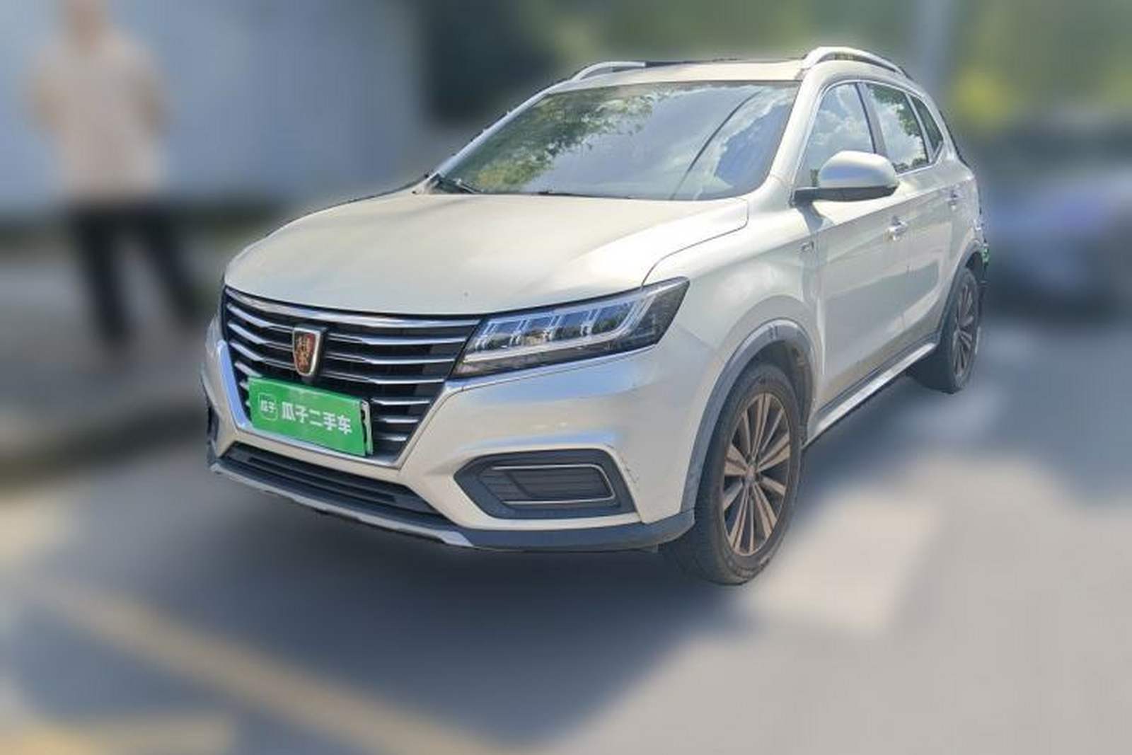 Фото Roewe с площадки