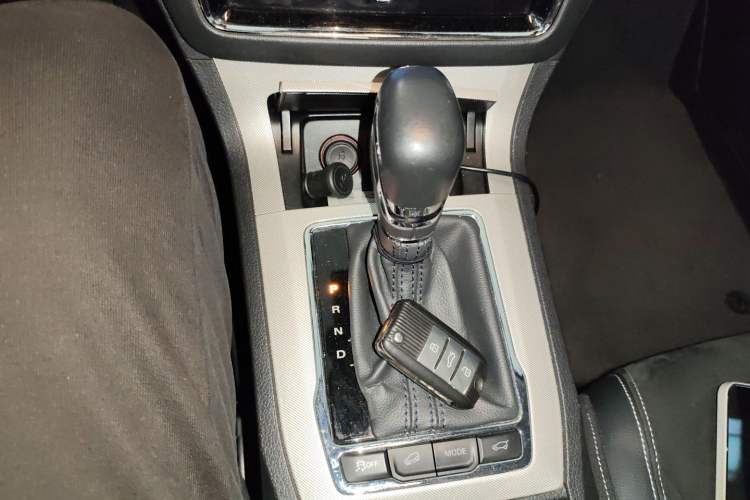 Used Roewe RX5 New Energy 2019 eRX5 50T Internet Superior Smart Edition Gear Lever