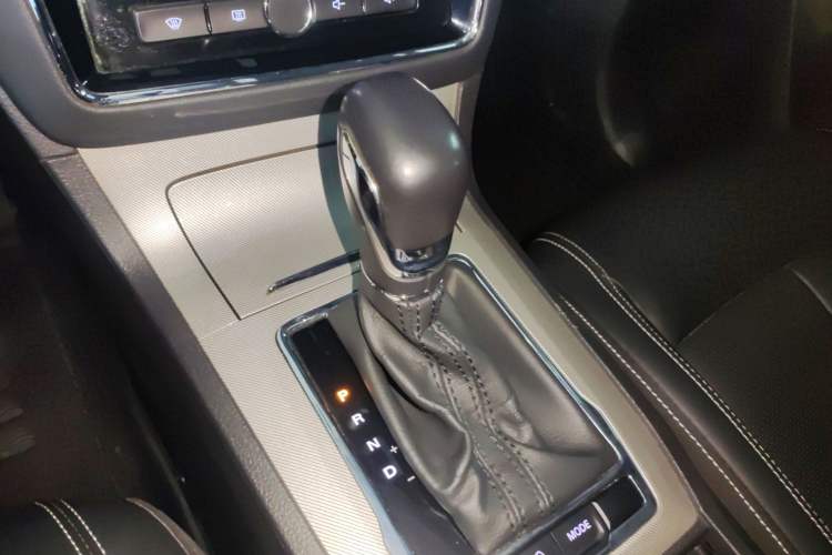 Used Roewe RX5 New Energy 2019 eRX5 50T Internet-Enhanced Flagship Edition Gear Lever
