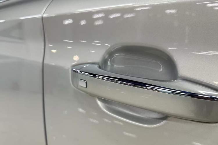 Used Roewe RX5 New Energy 2019 eRX5 50T Internet-Enhanced Flagship Edition Interior 6
