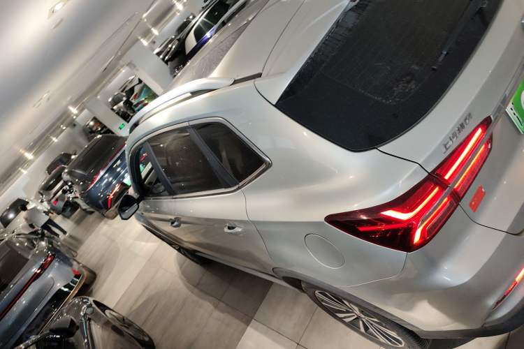 Used Roewe RX5 New Energy 2019 eRX5 50T Internet Superior Smart Edition Left Side