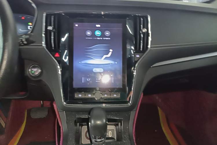 Used Roewe RX5 New Energy 2019 eRX5 50T Internet-Enhanced Flagship Edition Audio And AC Panel