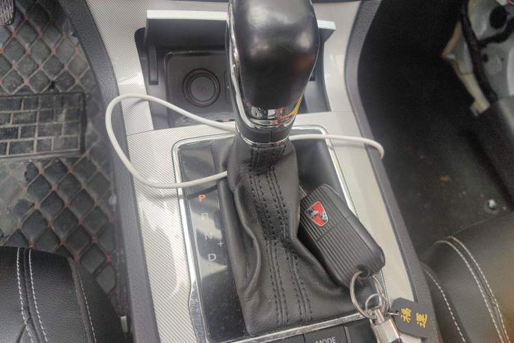 Used Roewe RX5 New Energy 2019 eRX5 50T Internet-Enhanced Flagship Edition Gear Lever
