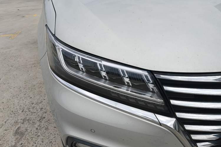 Used Roewe RX5 New Energy 2019 eRX5 50T Internet-Enhanced Flagship Edition Right Front Headlight