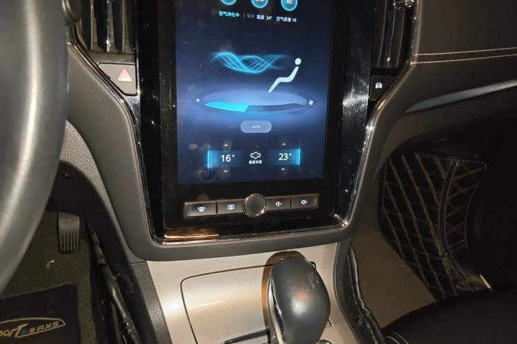 Used Roewe RX5 New Energy 2019 eRX5 50T Internet-Enhanced Flagship Edition Audio And AC Panel