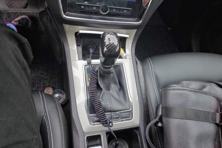 Used Roewe RX5 New Energy 2019 eRX5 50T Internet-Enhanced Flagship Edition Gear Lever