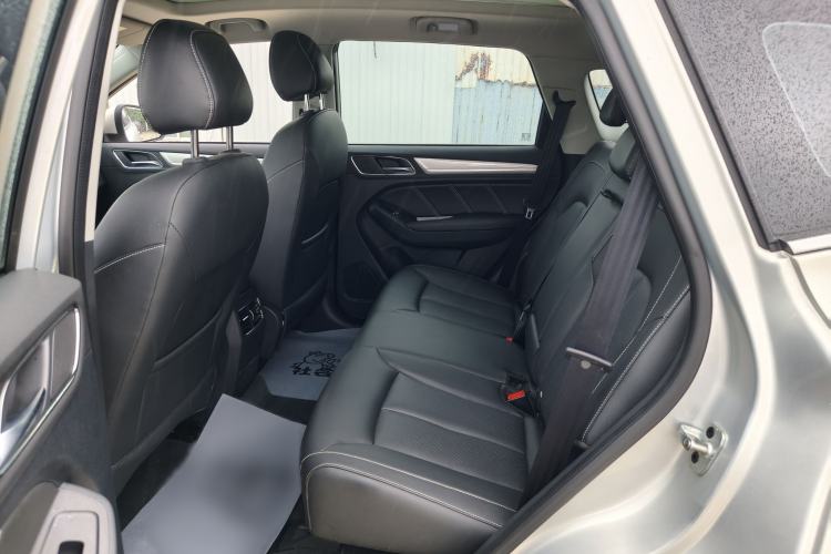 Used Roewe RX5 New Energy 2019 eRX5 50T 4G Connected Excellence Edition Interior 6