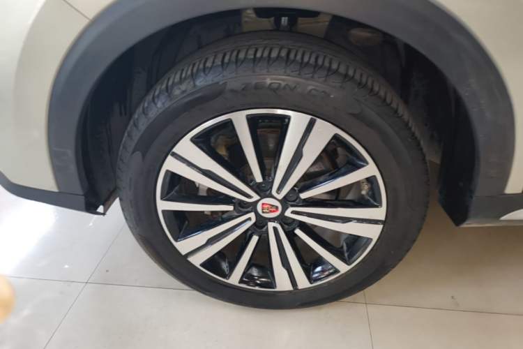 Used Roewe RX5 New Energy 2019 eRX5 50T 4G Connected Excellence Edition Left Front Wheel Hub