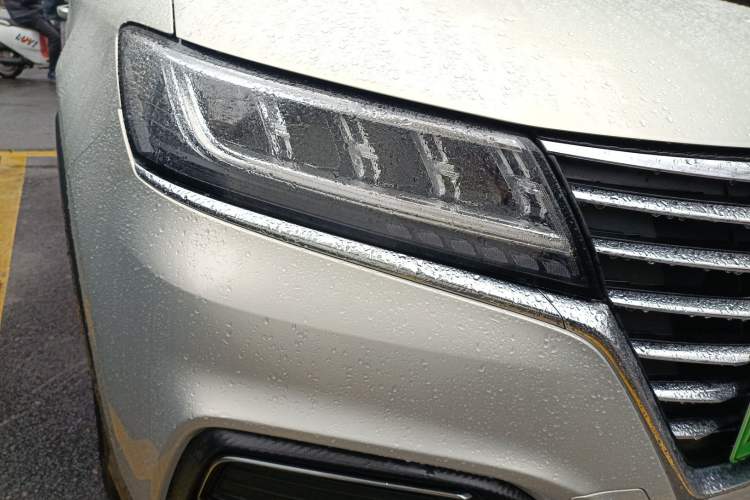 Used Roewe RX5 New Energy 2019 eRX5 50T 4G Connected Excellence Edition Right Front Headlight