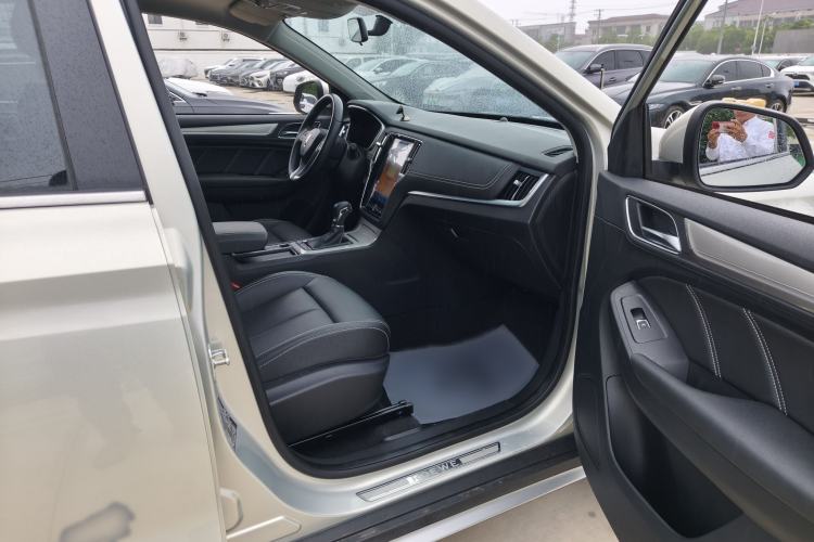 Used Roewe RX5 New Energy 2019 eRX5 50T 4G Connected Excellence Edition Right Front Seat
