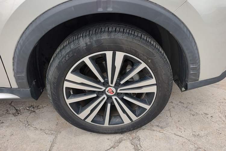 Used Roewe RX5 New Energy 2019 eRX5 50T 4G Connected Excellence Edition Right Front Wheel Hub