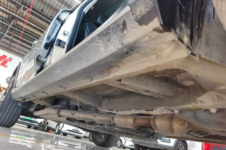 Used Roewe RX5 New Energy 2019 eRX5 50T 4G Connected Excellence Edition Right Side Sill