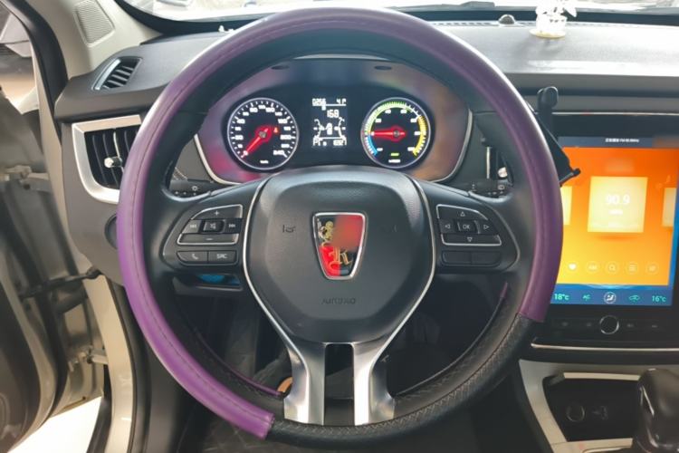 Used Roewe RX5 New Energy 2019 eRX5 50T 4G Connected Excellence Edition Steering Wheel
