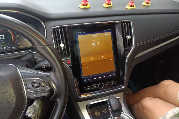 Used Roewe RX5 New Energy 2019 eRX5 50T Internet-Enhanced Flagship Edition Audio And AC Panel