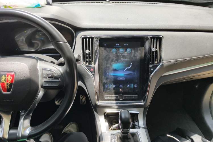 Used Roewe RX5 New Energy 2019 eRX5 50T Internet Superior Smart Edition Audio And AC Panel