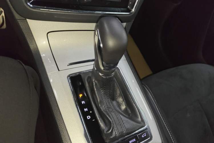 Used Roewe RX5 New Energy 2019 eRX5 50T Internet Superior Smart Edition Gear Lever