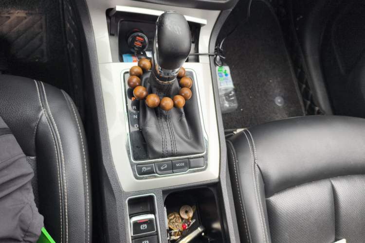 Used Roewe RX5 New Energy 2019 eRX5 50T 4G Connected Excellence Edition Gear Lever