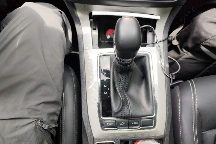 Used Roewe RX5 New Energy 2019 eRX5 50T Internet-Enhanced Flagship Edition Gear Lever