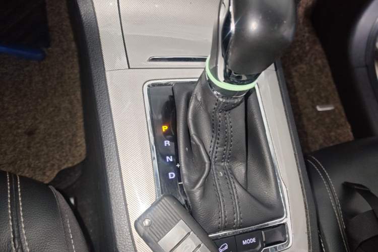 Used Roewe RX5 New Energy 2019 eRX5 50T Internet-Enhanced Flagship Edition Gear Lever
