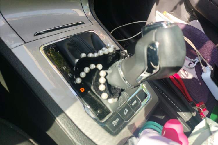 Used Roewe RX5 New Energy 2019 eRX5 50T Internet-Enhanced Flagship Edition Gear Lever