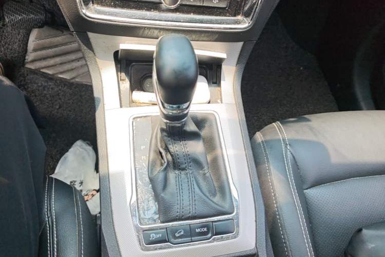 Used Roewe RX5 New Energy 2019 eRX5 50T Internet-Enhanced Flagship Edition Gear Lever