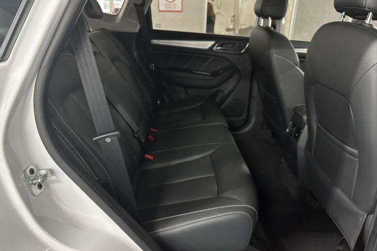 Used Roewe RX5 New Energy 2019 eRX5 50T Internet-Enhanced Flagship Edition Interior 12