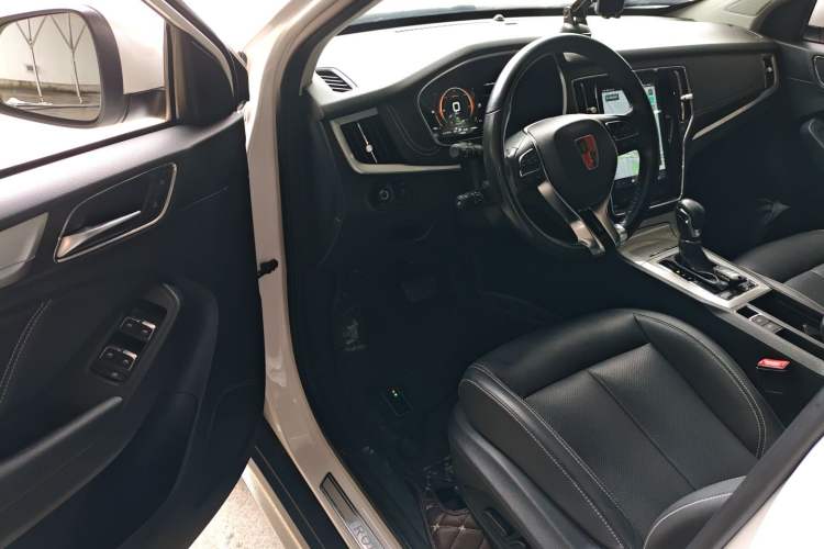 Used Roewe RX5 New Energy 2019 eRX5 50T Internet-Enhanced Flagship Edition Interior 3