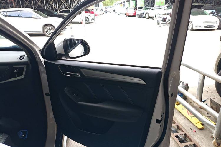 Used Roewe RX5 New Energy 2019 eRX5 50T Internet-Enhanced Flagship Edition Interior 5