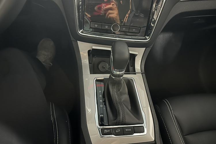 Used Roewe RX5 New Energy 2019 eRX5 50T Internet-Enhanced Flagship Edition Interior 5