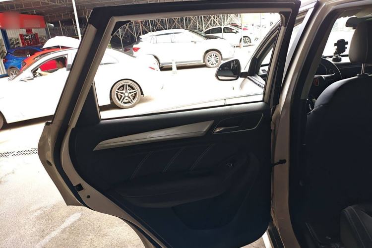 Used Roewe RX5 New Energy 2019 eRX5 50T Internet-Enhanced Flagship Edition Interior 8