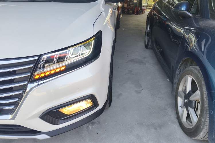 Used Roewe RX5 New Energy 2019 eRX5 50T Internet-Enhanced Flagship Edition Left Front Headlight