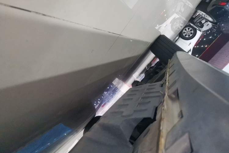 Used Roewe RX5 New Energy 2019 eRX5 50T Internet-Enhanced Flagship Edition Left Side Sill
