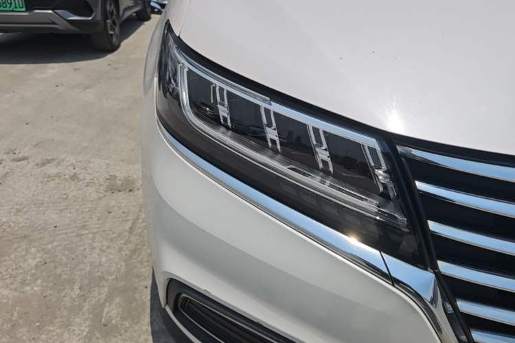 Used Roewe RX5 New Energy 2019 eRX5 50T 4G Connected Excellence Edition Right Front Headlight