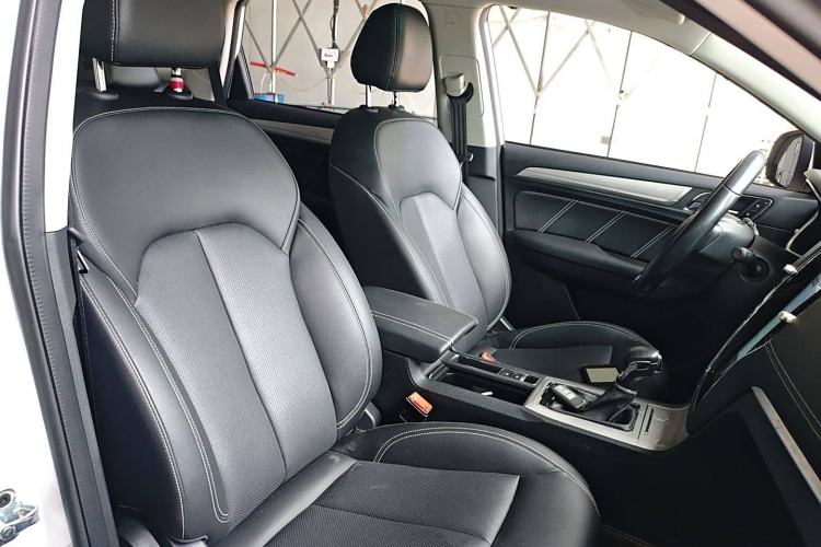 Used Roewe RX5 New Energy 2019 eRX5 50T Internet-Enhanced Flagship Edition Right Front Seat