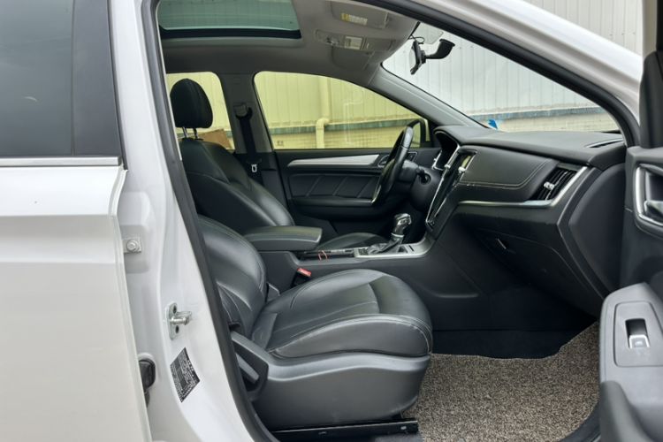 Used Roewe RX5 New Energy 2019 eRX5 50T Internet-Enhanced Flagship Edition Right Front Seat