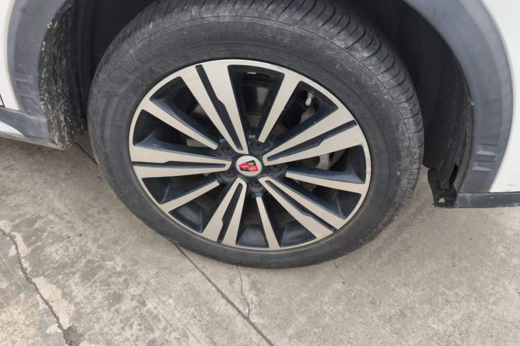 Used Roewe RX5 New Energy 2019 eRX5 50T 4G Connected Excellence Edition Right Front Wheel Hub