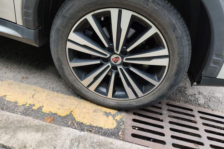Used Roewe RX5 New Energy 2019 eRX5 50T Internet-Enhanced Flagship Edition Right Front Wheel Hub