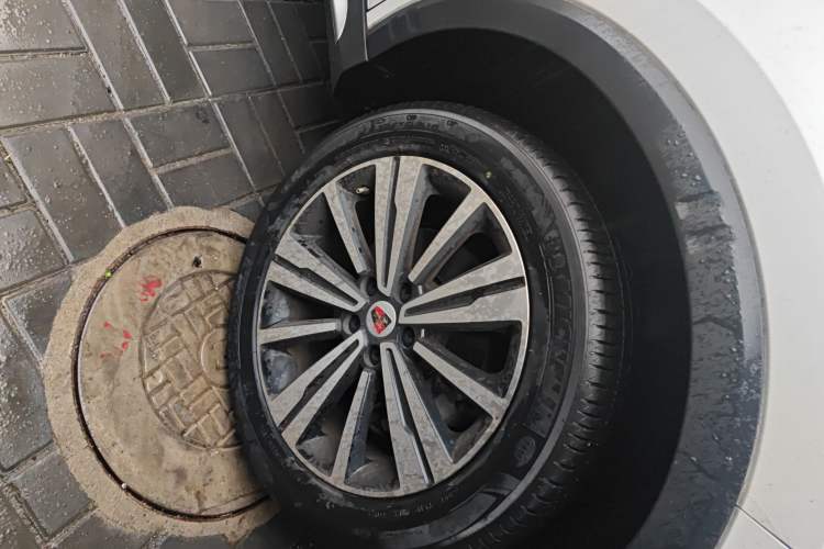 Used Roewe RX5 New Energy 2019 eRX5 50T Internet-Enhanced Flagship Edition Right Front Wheel Hub