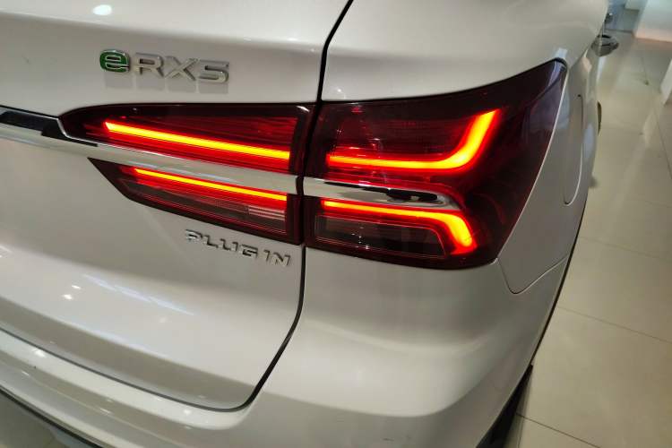 Used Roewe RX5 New Energy 2019 eRX5 50T Internet-Enhanced Flagship Edition Right Rear Taillight